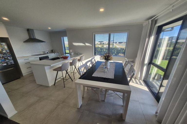 Photo of property in 34 Drylands Drive, Rolleston, 7614