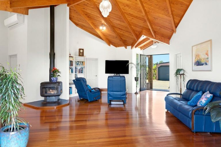 Photo of property in 57 Mccaughan Road, Kerikeri, 0294