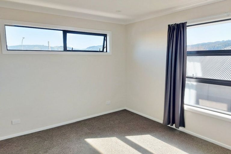 Photo of property in 18b Royal Street, Upper Hutt Central, Upper Hutt, 5018