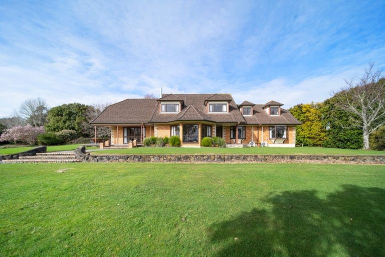 Photo of property in 11 Patea Place, Papakura, 2582