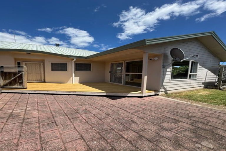 Photo of property in 5 Edgewater Grove, Whakatane, 3120