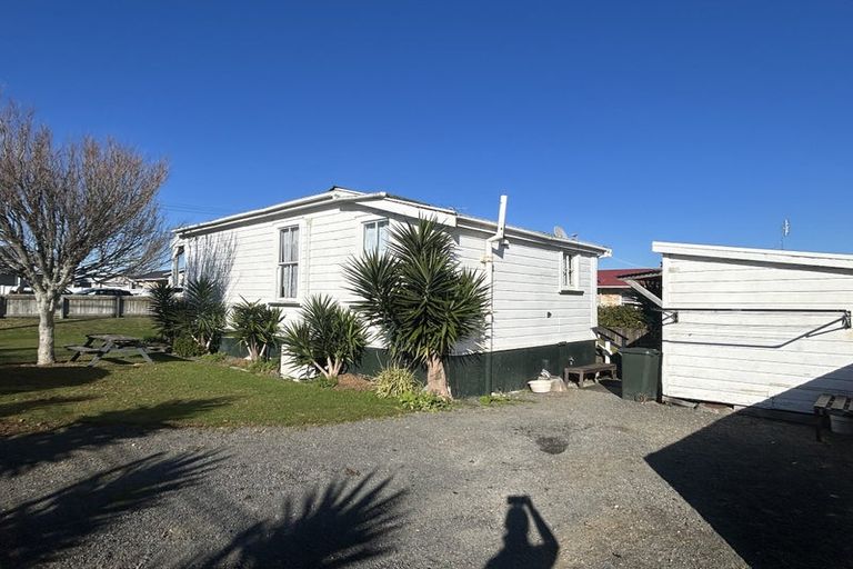 Photo of property in 10 Chapel Street, Papakura, 2110