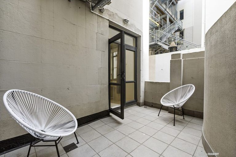 Photo of property in The Quay, 2/332b2 Lambton Quay, Wellington Central, Wellington, 6011