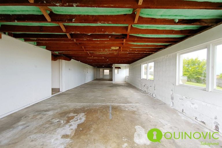 Photo of property in 520 Glenfield Road, Glenfield, Auckland, 0629