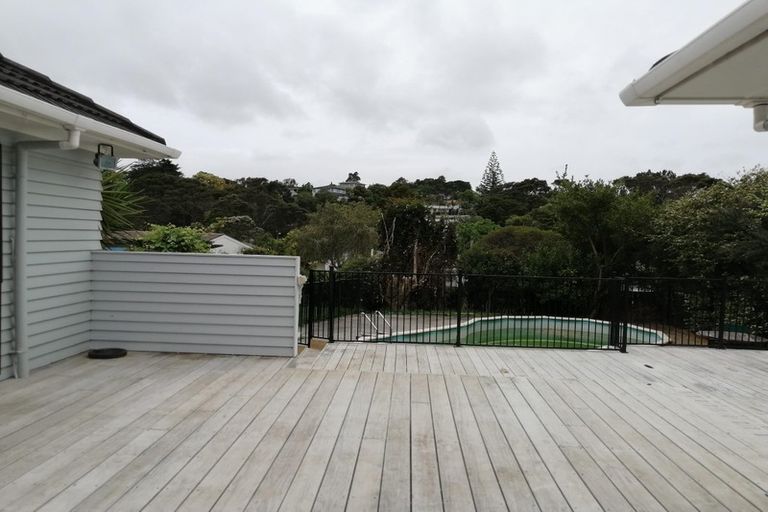 Photo of property in 71 Godley Road, Green Bay, Auckland, 0604