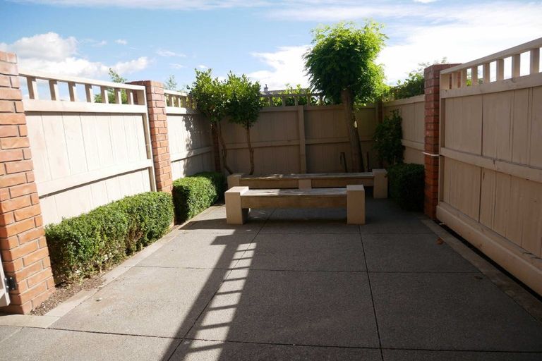 Photo of property in 18 Henley Green, Northwood, Christchurch, 8051