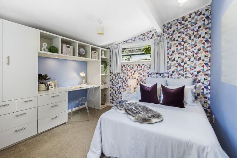 Photo of property in 25 Pinnacle Street, Seatoun, Wellington, 6022