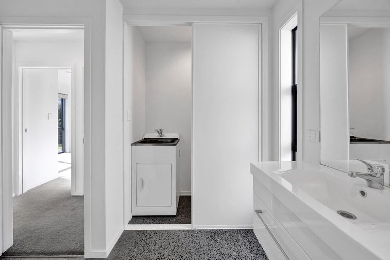 Photo of property in 8 Gladstone Street, Hawera, 4610