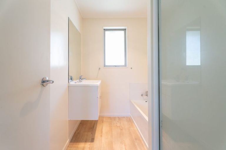 Photo of property in 56 Cardiff Crescent, Cannons Creek, Porirua, 5024