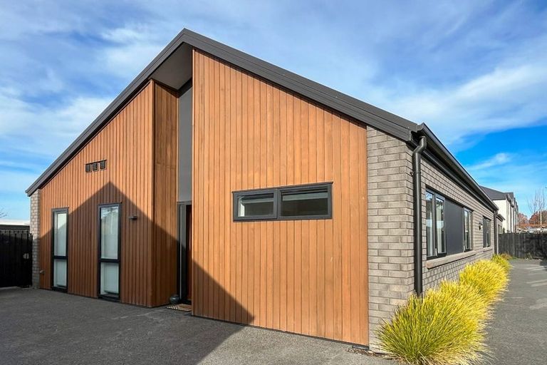 Photo of property in 3/10 Radnor Street, St Albans, Christchurch, 8014