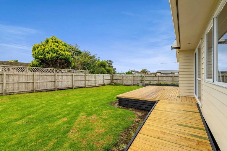 Photo of property in 75 Tauhuri Street, Manaia, 4612