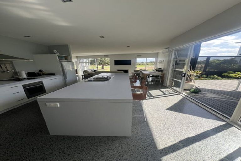 Photo of property in 152 Mangatawhiri Road, Omaha, Warkworth, 0986