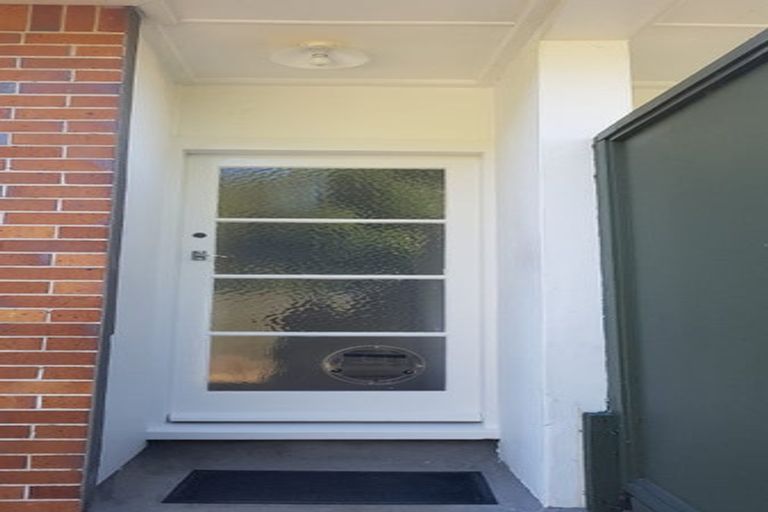 Photo of property in 6/5 Aratonga Avenue, Greenlane, Auckland, 1051