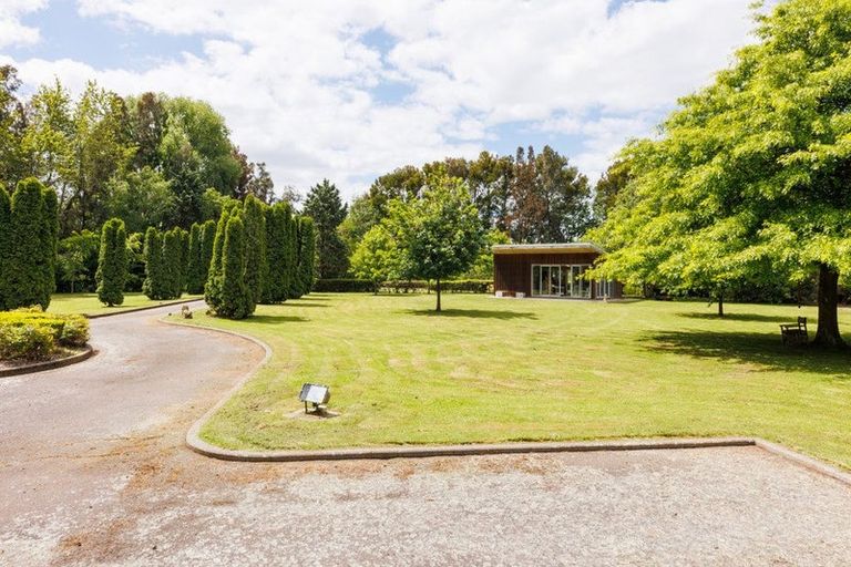 Photo of property in 863 Milson Line, Newbury, Feilding, 4775