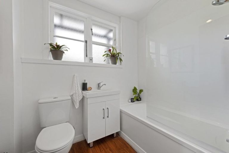 Photo of property in 1319 High Street, Taita, Lower Hutt, 5011