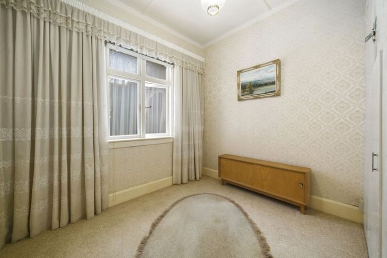 Photo of property in 303 The Parade, Island Bay, Wellington, 6023