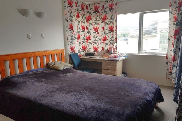 Photo of property in Melksham Towers, 201/131 Brougham Street, Mount Victoria, Wellington, 6011