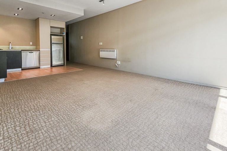 Photo of property in Revolucion Apartments, 303s/28 Torrens Terrace, Mount Cook, Wellington, 6011