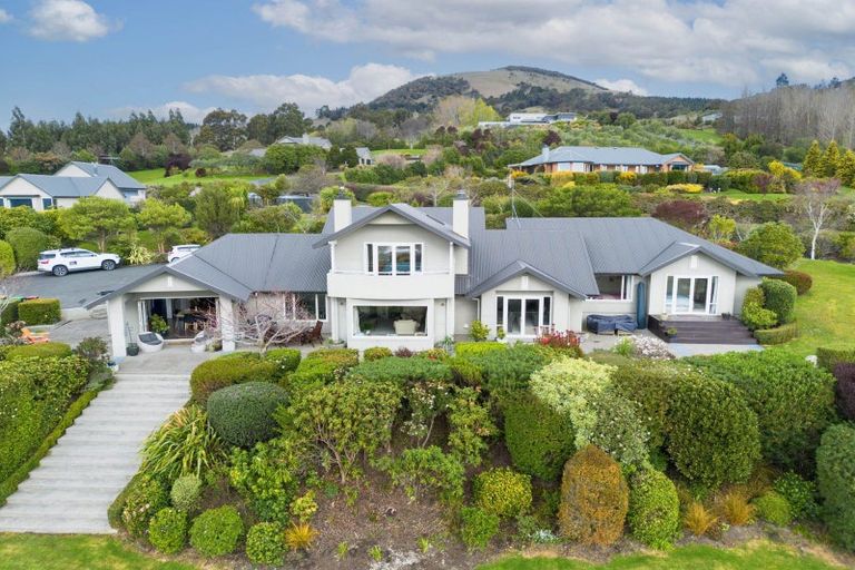 Photo of property in 3 Fairmile Drive, Kinmont Park, Mosgiel, 9024