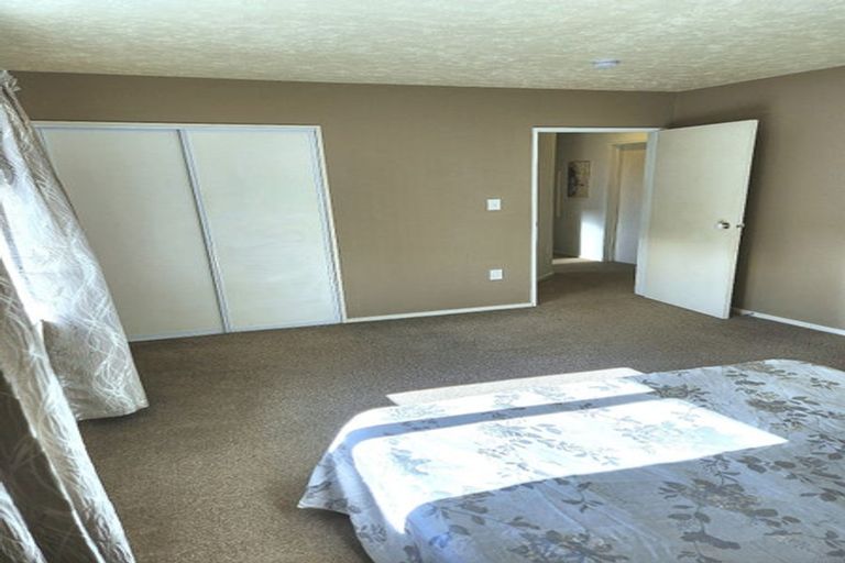 Photo of property in 1/35 Division Street, Riccarton, Christchurch, 8041