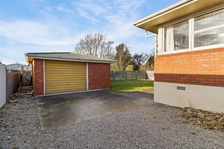 Photo of property in 3 Point Bush Road, Waimate, 7924