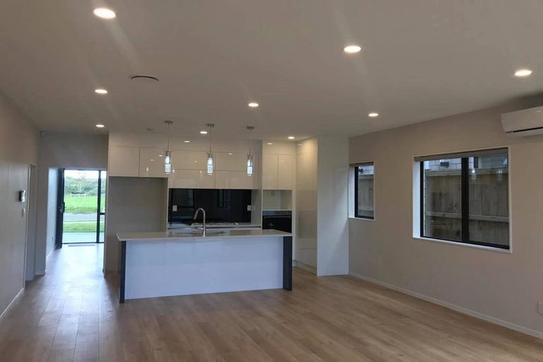 Photo of property in 25 Quattro Avenue, Flat Bush, Auckland, 2019