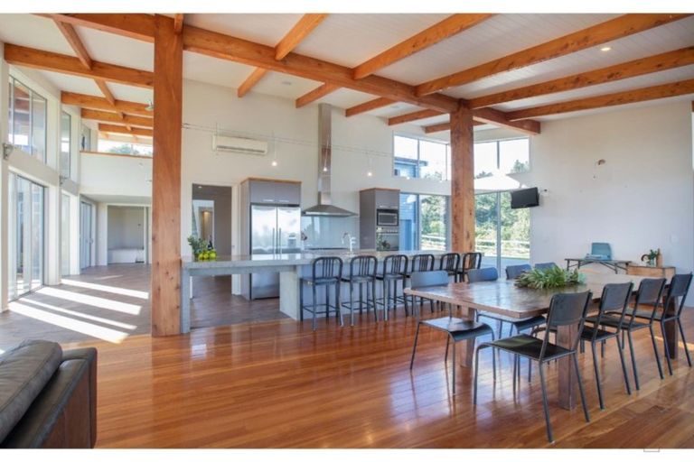 Photo of property in 923 Takatu Road, Tawharanui Peninsula, Warkworth, 0986