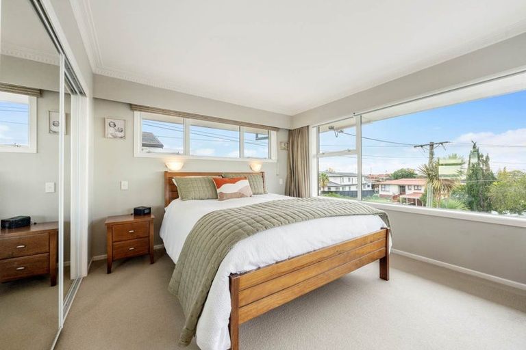 Photo of property in 76 Jaemont Avenue, Te Atatu South, Auckland, 0610