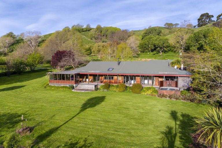 Photo of property in 620 Te Whiti Road, Te Whiti, Masterton, 5884