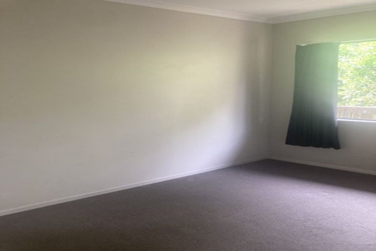 Photo of property in 21 Mona Vale, West Harbour, Auckland, 0618