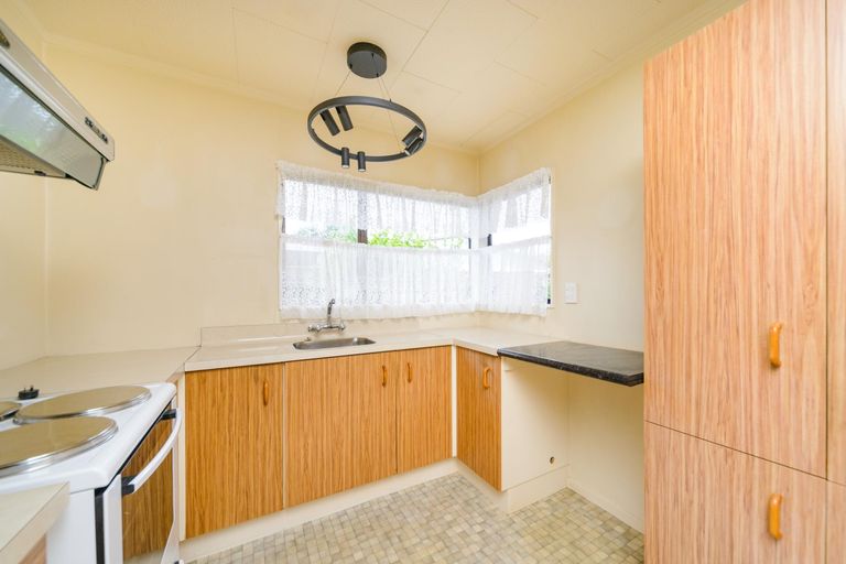 Photo of property in 58 Geraldine Crescent, Cloverlea, Palmerston North, 4412