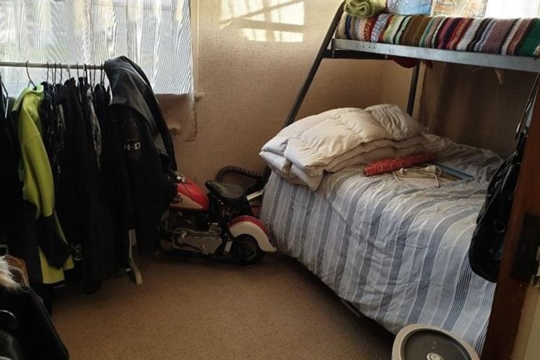 Photo of property in 28 Hadfield Street, Patea, 4520