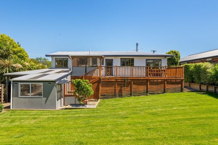 Photo of property in 17 Boons Valley Road, Waikawa, Picton, 7220