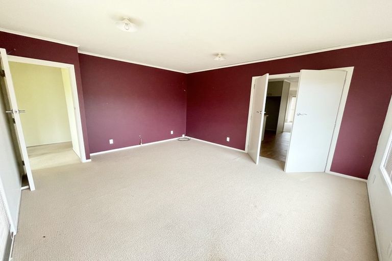 Photo of property in 13 Edwards Avenue, Henderson, Auckland, 0610