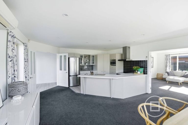 Photo of property in 10 Highwood Lane, Burnside, Christchurch, 8053