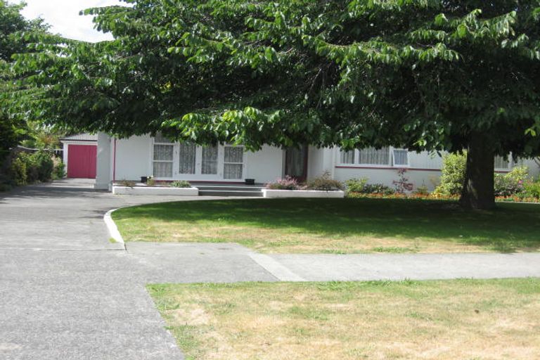 Photo of property in 15 Queen Street, Feilding, 4702