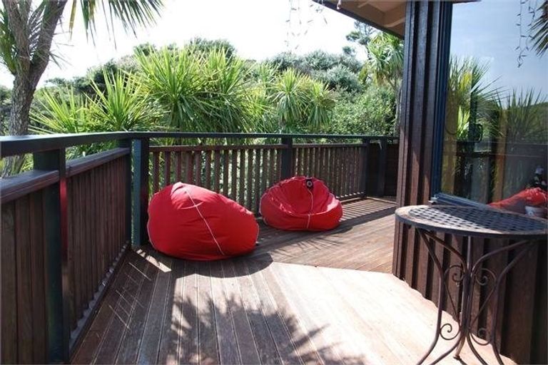 Photo of property in 49 Tasman View Road, Te Henga / Bethells Beach, Henderson, 0781