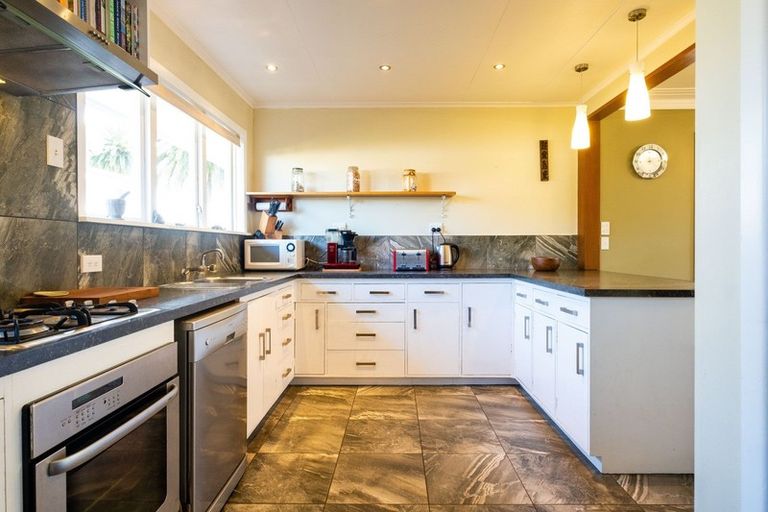 Photo of property in 160 Kennedy Road, Marewa, Napier, 4110