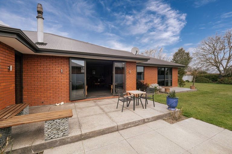 Photo of property in 17 Buckleys Terrace, Tinwald, Ashburton, 7700