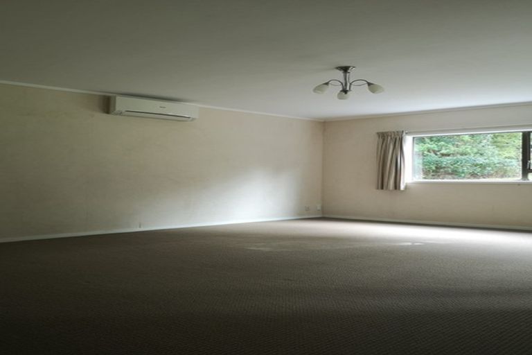 Photo of property in 19 Palmyra Way, Half Moon Bay, Auckland, 2012