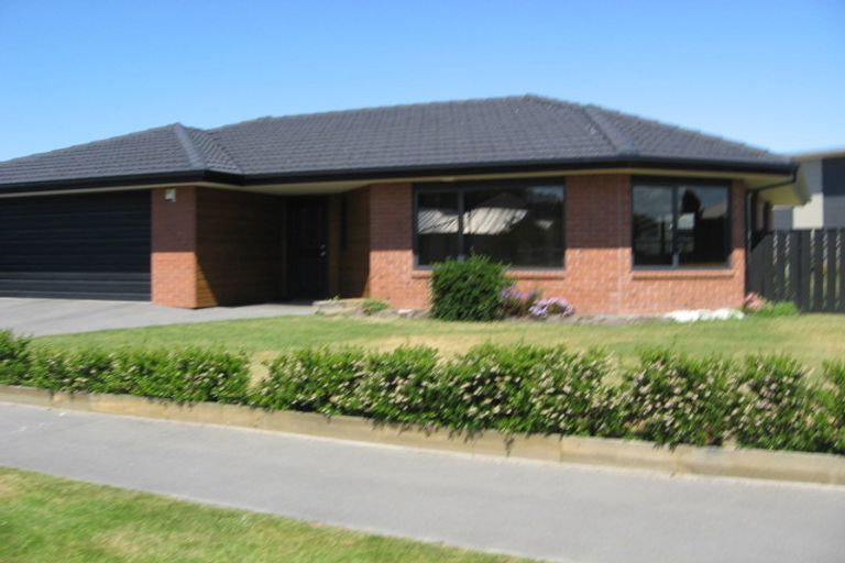 Photo of property in 6 Birkdale Drive, Shirley, Christchurch, 8061