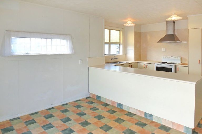 Photo of property in 23 Pratt Avenue, Foxton Beach, Foxton, 4815