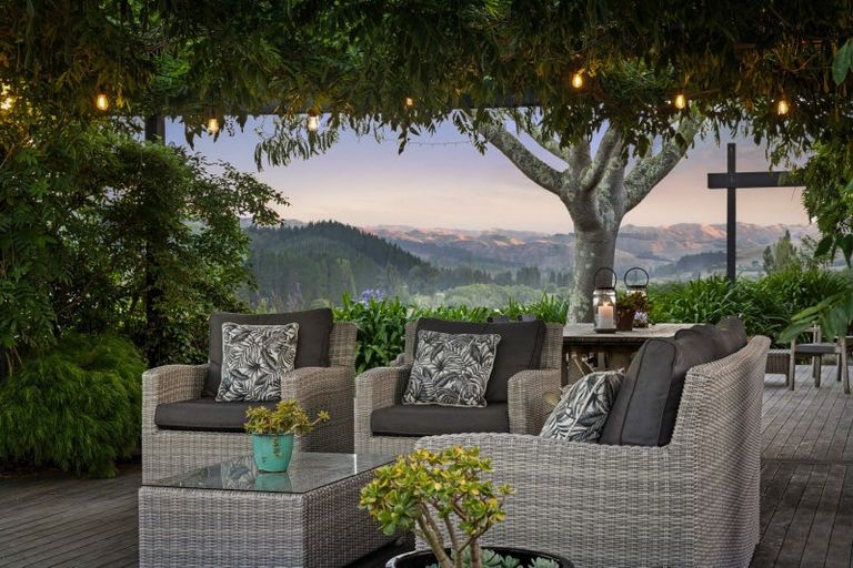 Photo of property in 35 Waimarama Road, Havelock North, 4294