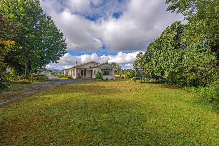Photo of property in 1902 State Highway 56, Tiakitahuna, Palmerston North, 4477