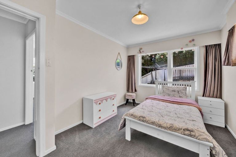 Photo of property in 10 Seymour Street, Waitara, 4320