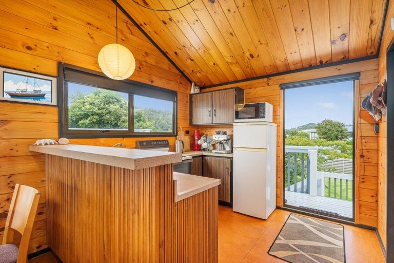 Photo of property in 85 Oyster Drive, Cooks Beach, Whitianga, 3591