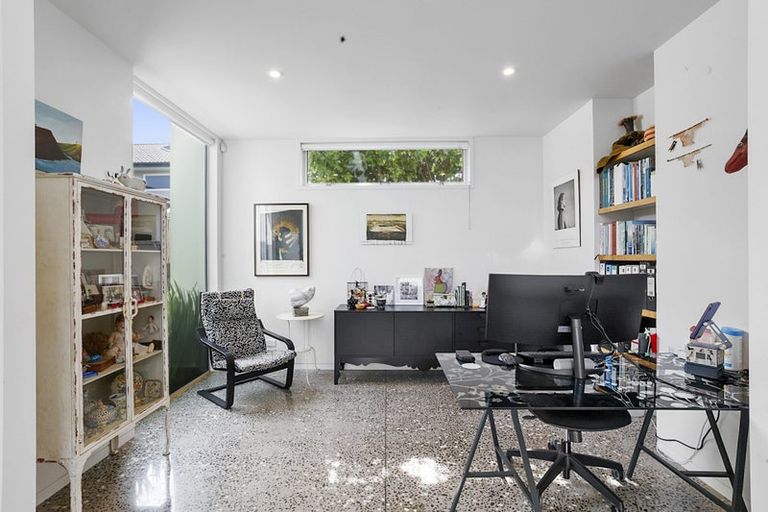 Photo of property in 79 Buller Street, New Plymouth, 4312