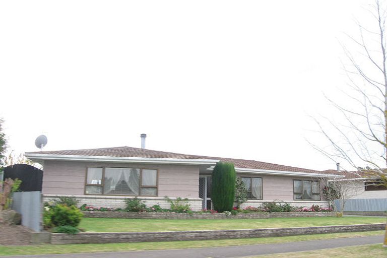 Photo of property in 7 Cardiff Place, Tamatea, Napier, 4112