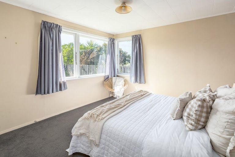 Photo of property in 44 Woodward Street East, Featherston, 5710