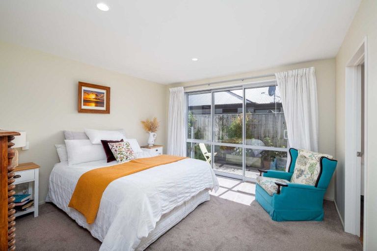 Photo of property in 33 Kahuraki Drive, Pegasus, 7612